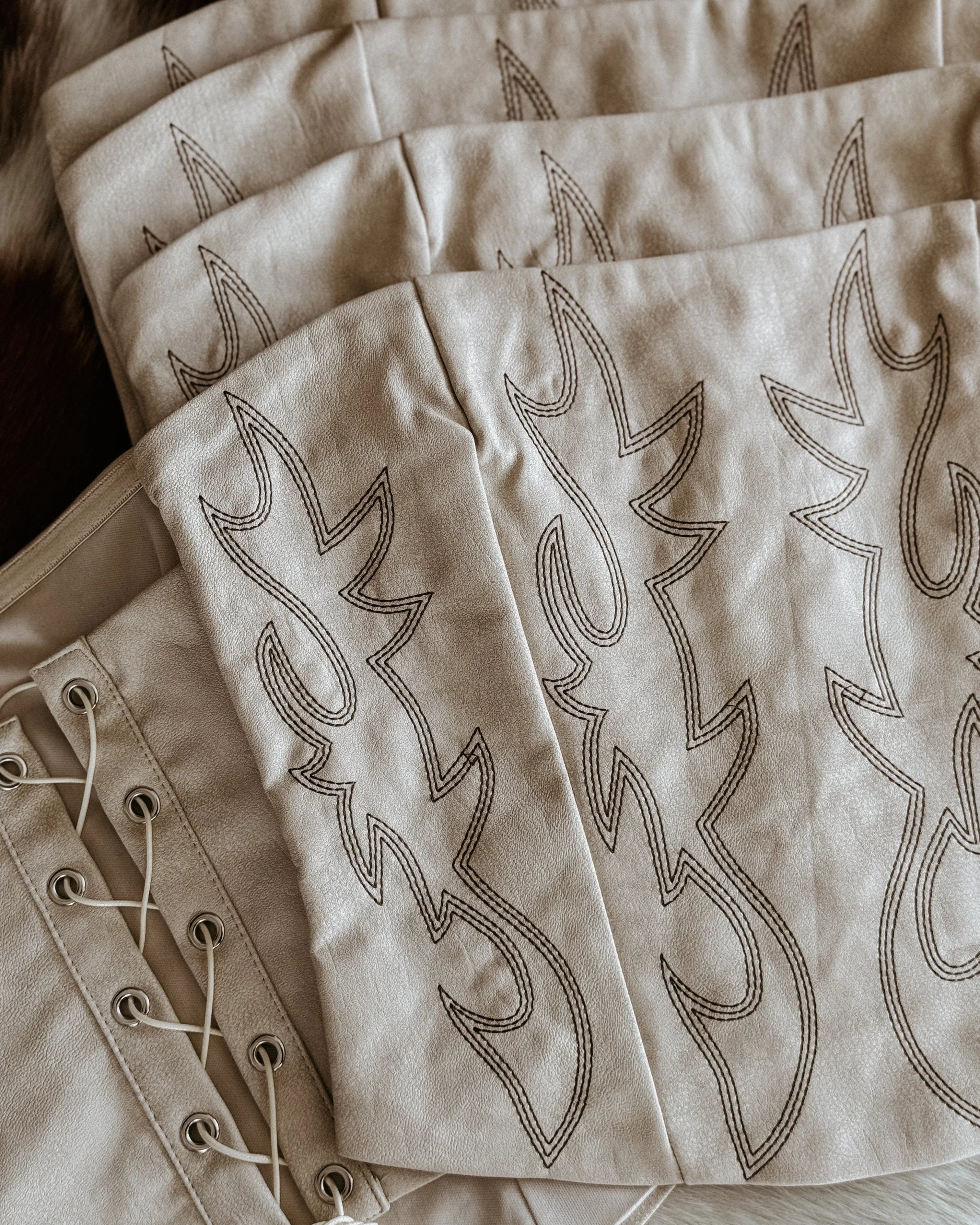 Beige western embroidered corset with lace-up detail, cowgirl festival outfit