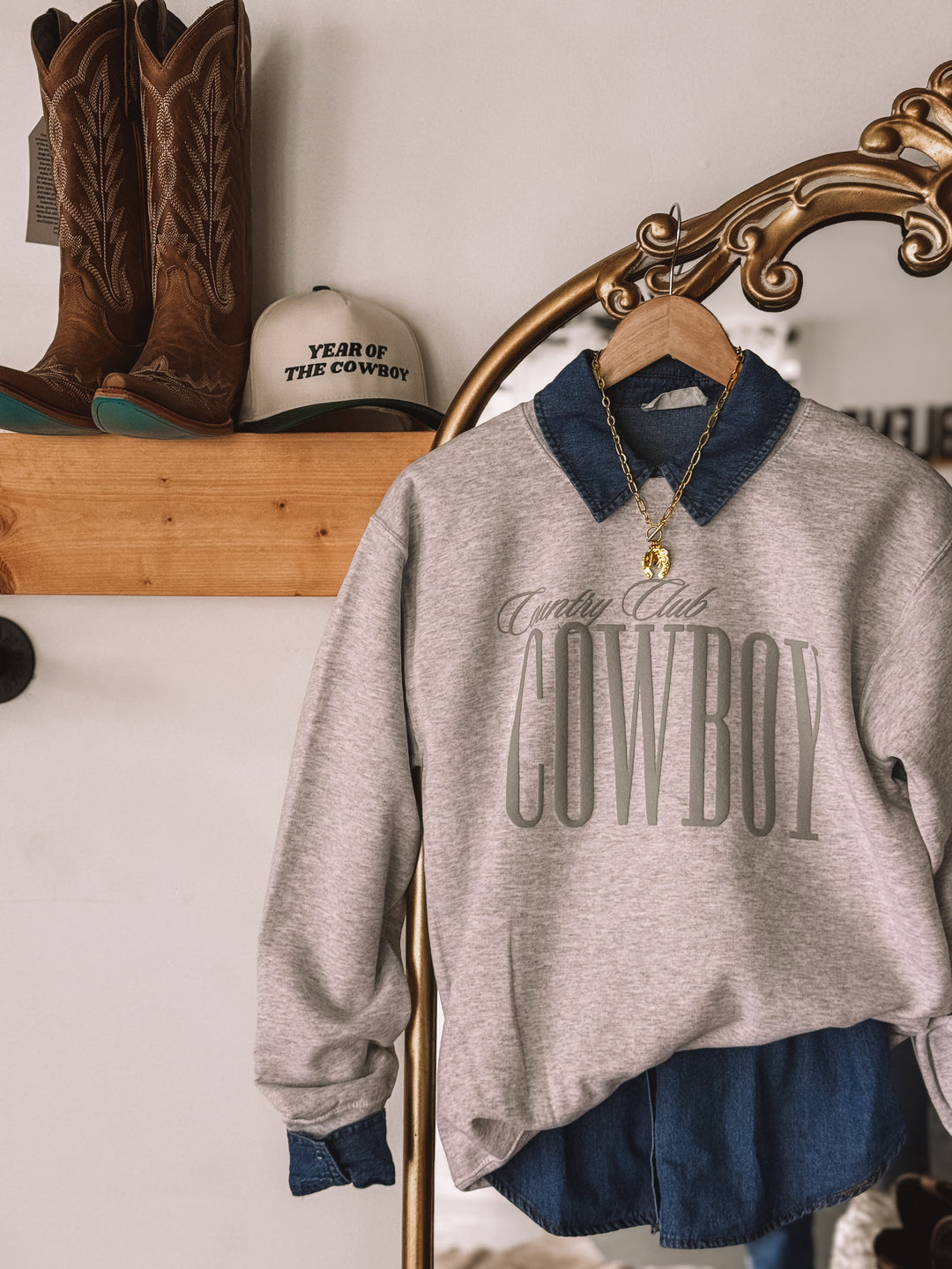 Sweaters/Sweatshirts