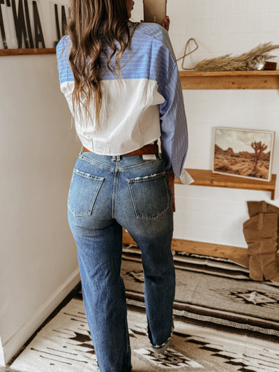 Jeans de cintura alta desgastados dos anos 90