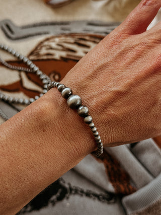 The Simple Pearled Bracelet