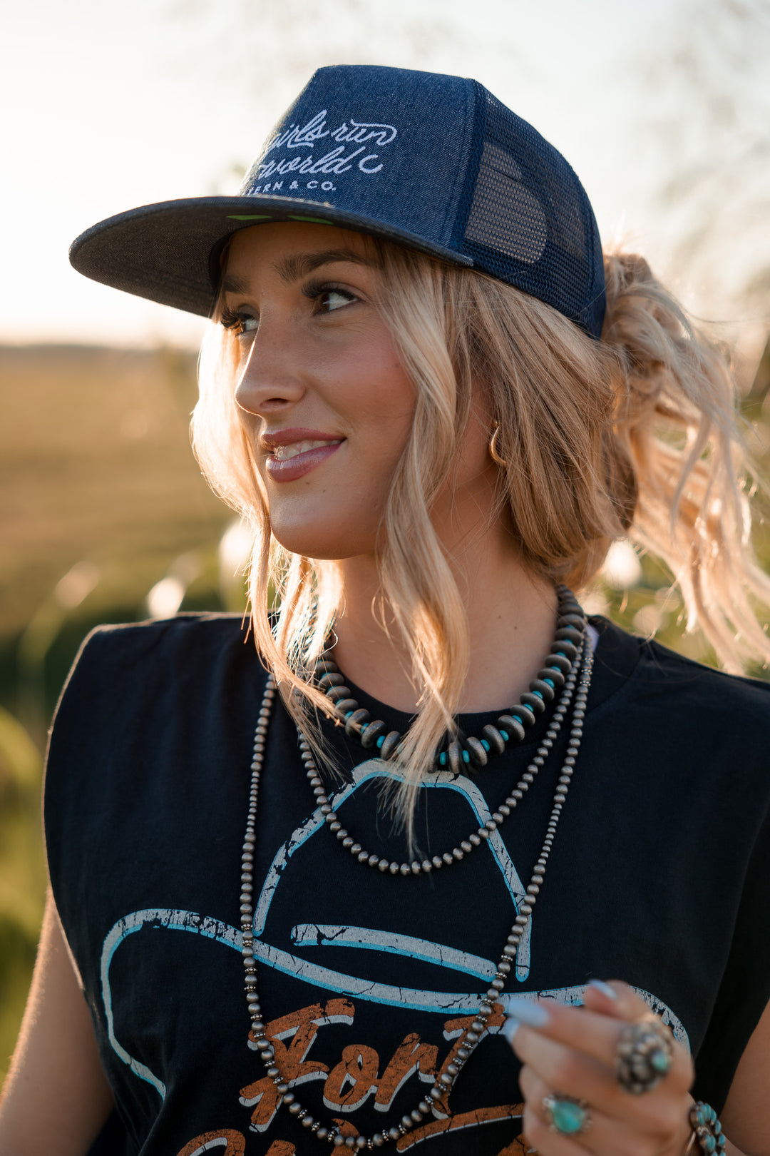 Boné Cowgirls Run the World - Jeans