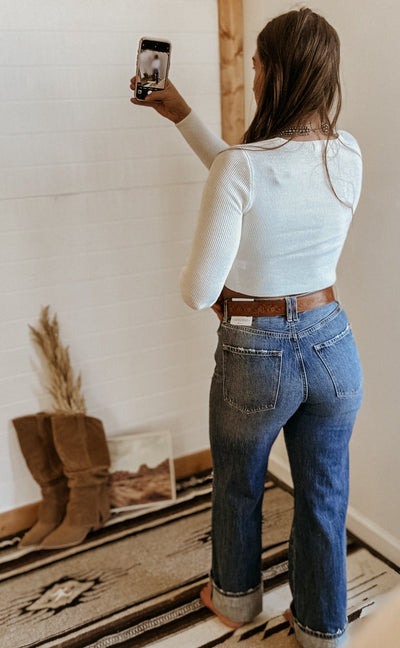 The High Rise Distressed 90’s Jeans