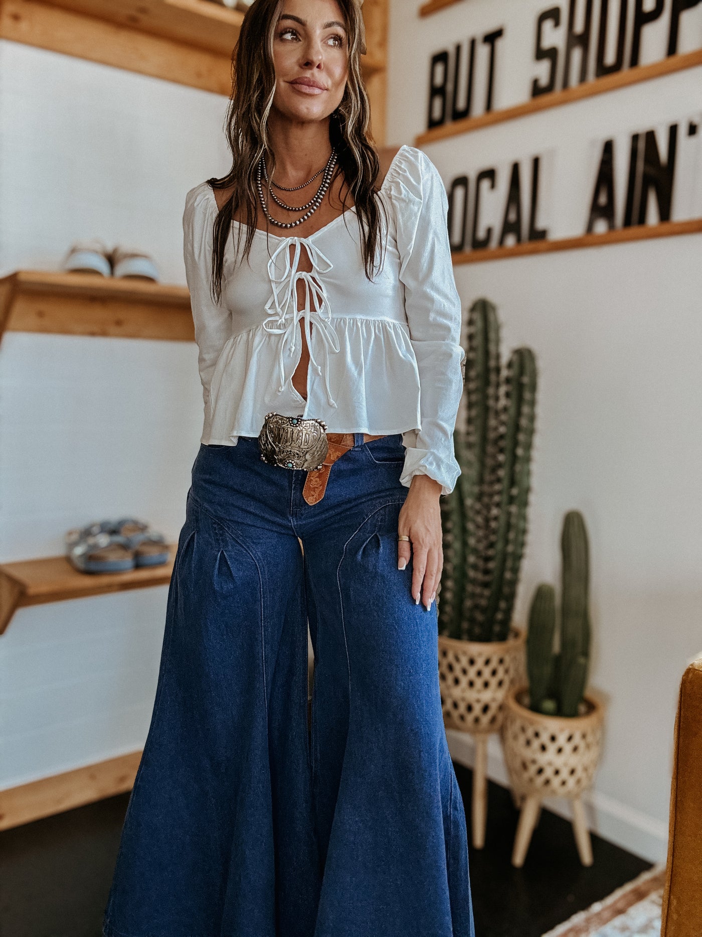 The Chaps Wide Leg Jeans (Dark Wash)