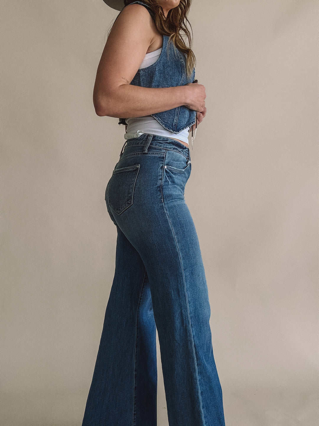 Comfort Wide Leg Jeans