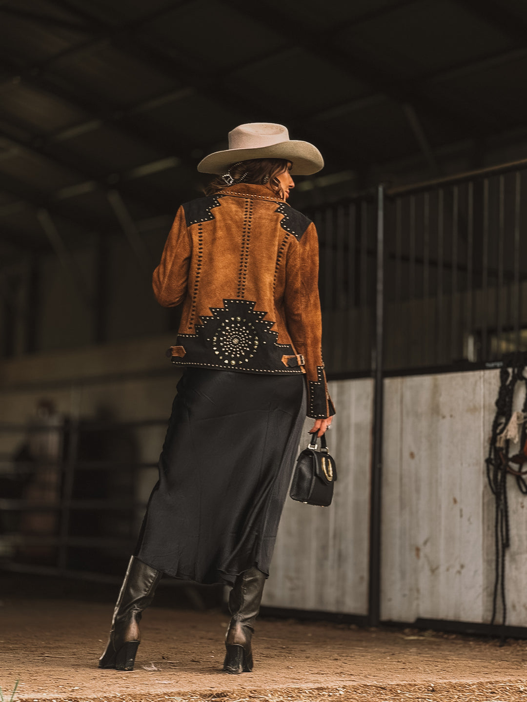 A jaqueta cravejada Scully