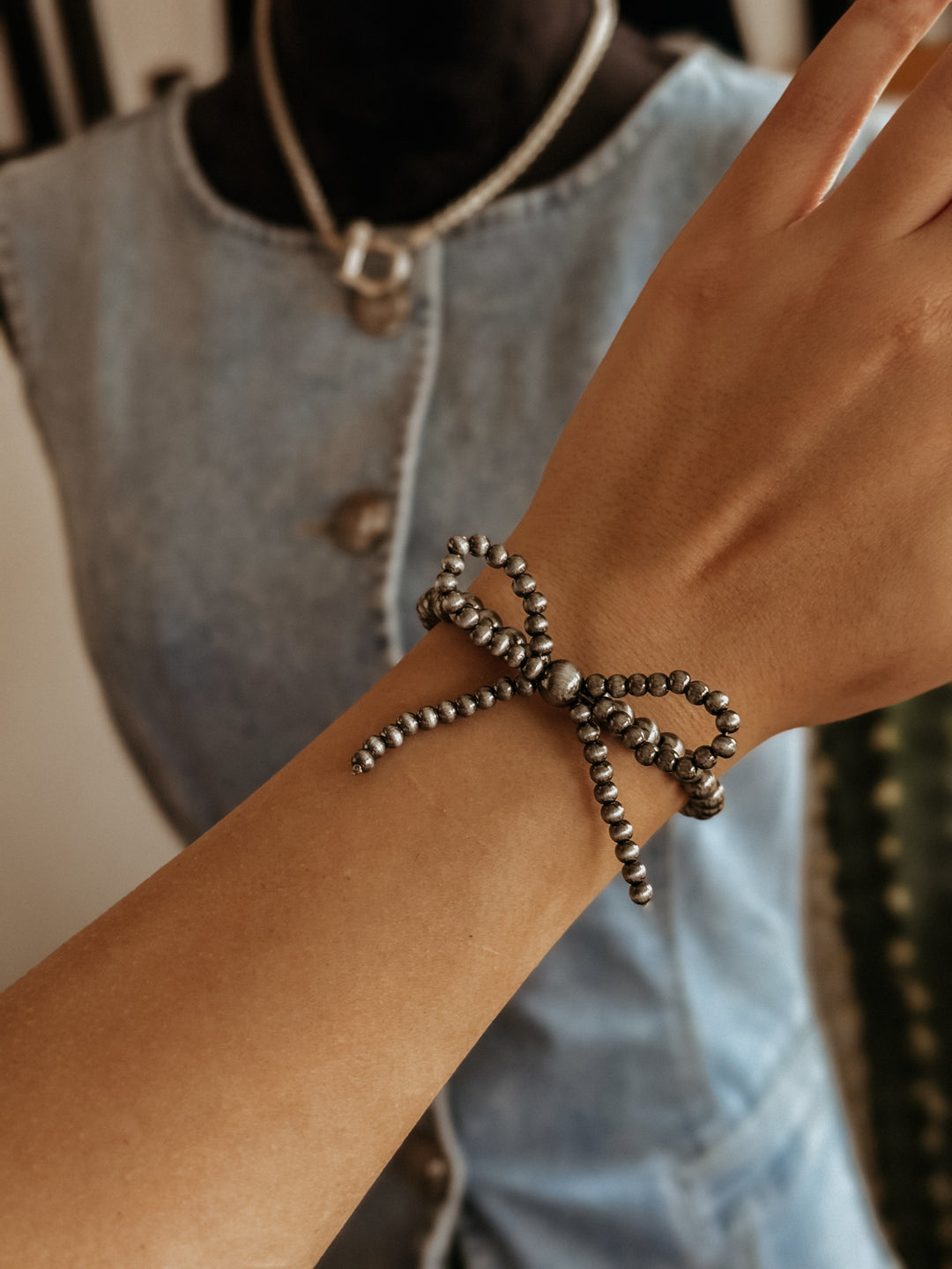 The Simple Pearled Bow Bracelet