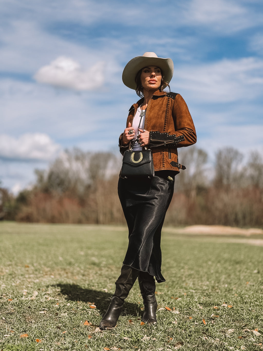 A jaqueta cravejada Scully