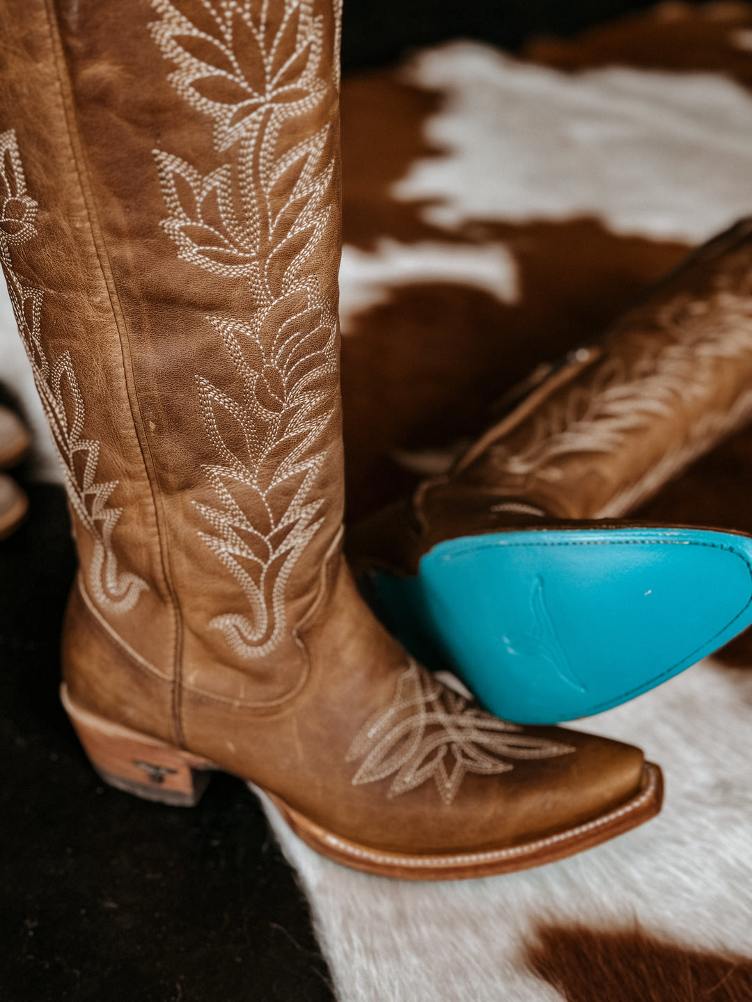 The Sandaga Knee High Boots (DSRT CLAY)