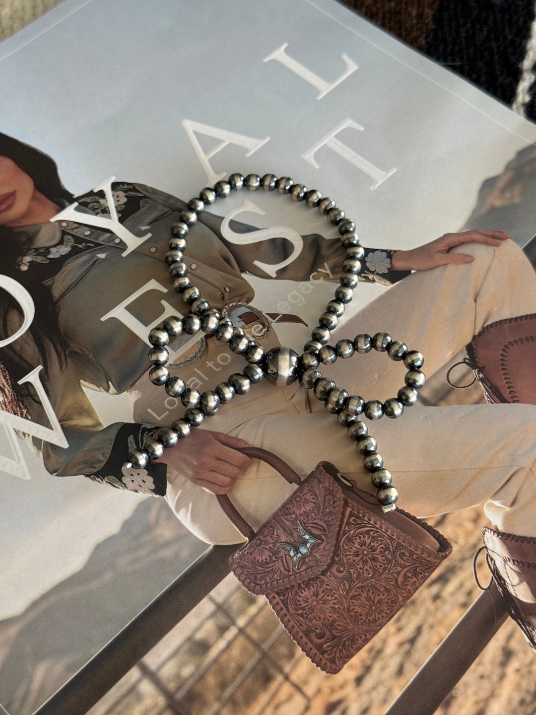 Pulsera de lazo con perlas de ley