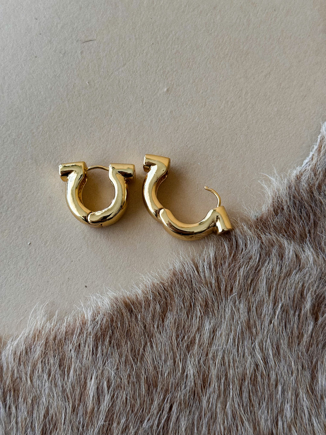 Horseshoe Hoop Earrings – 14K Gold Dipped