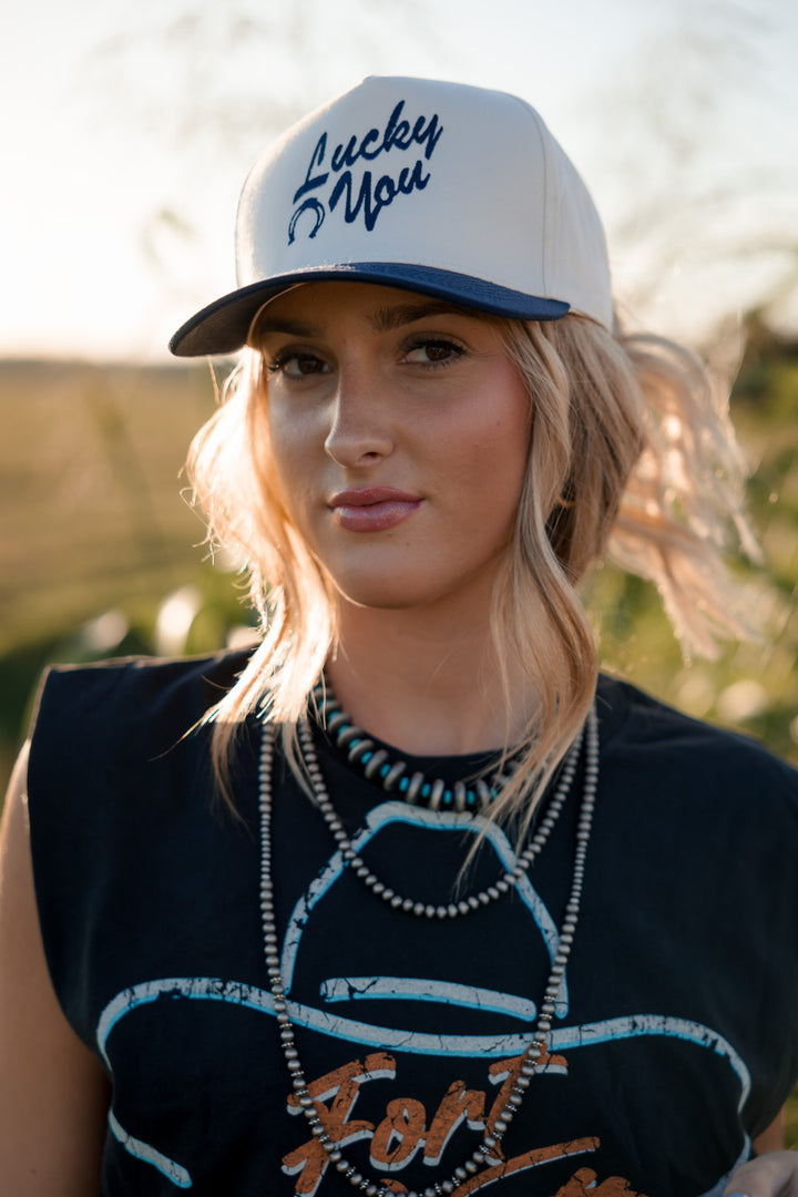Boné Trucker Feminino Lucky You