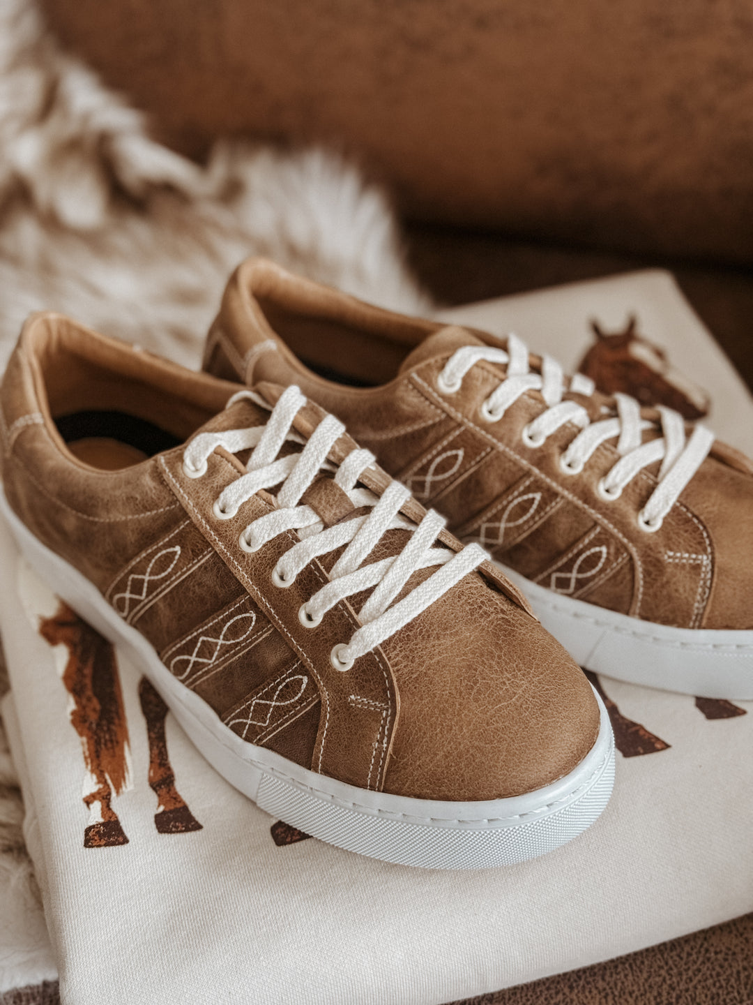 The Sheridan Tennis (Olden Tan)