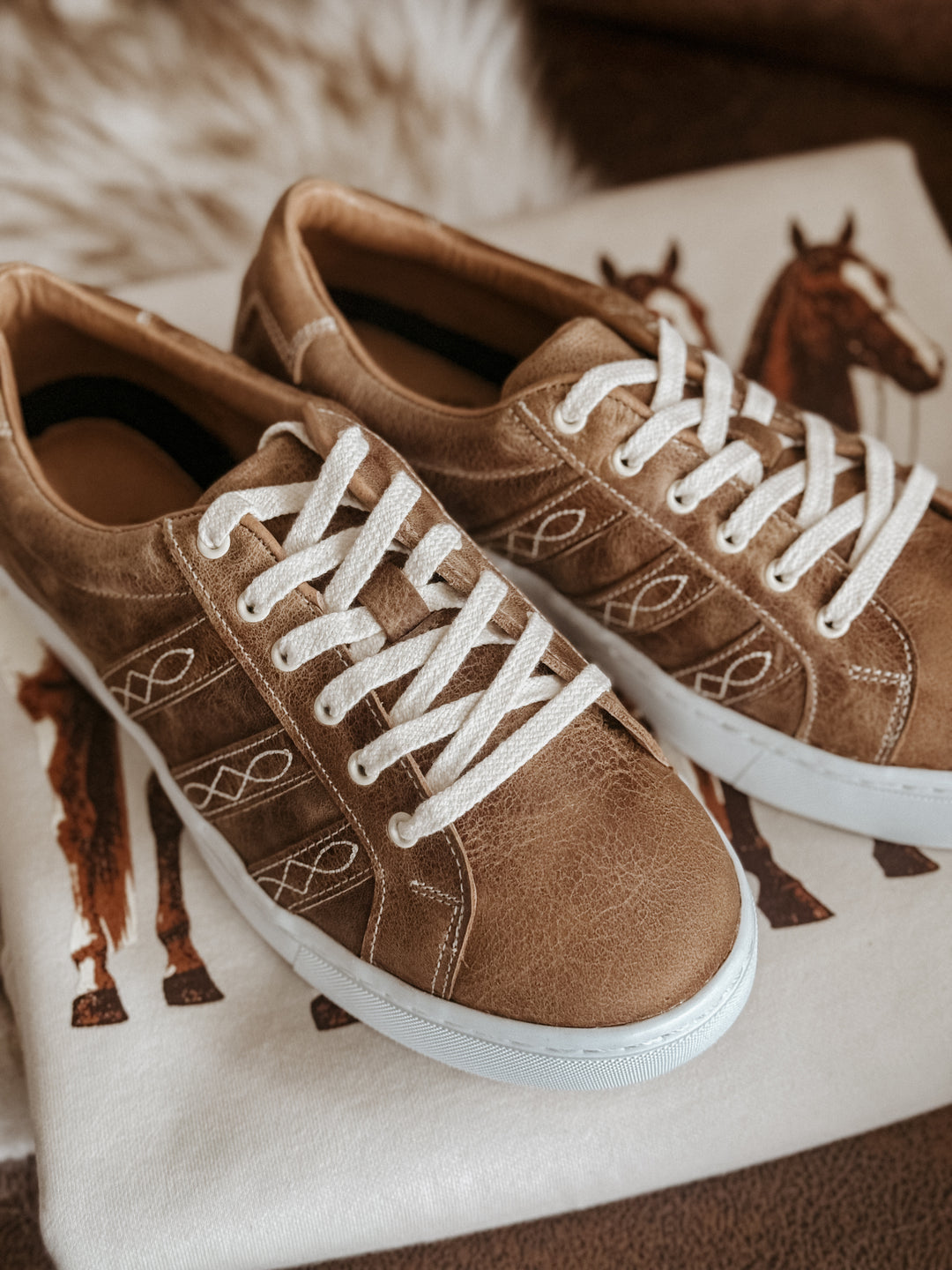 The Sheridan Tennis (Olden Tan)