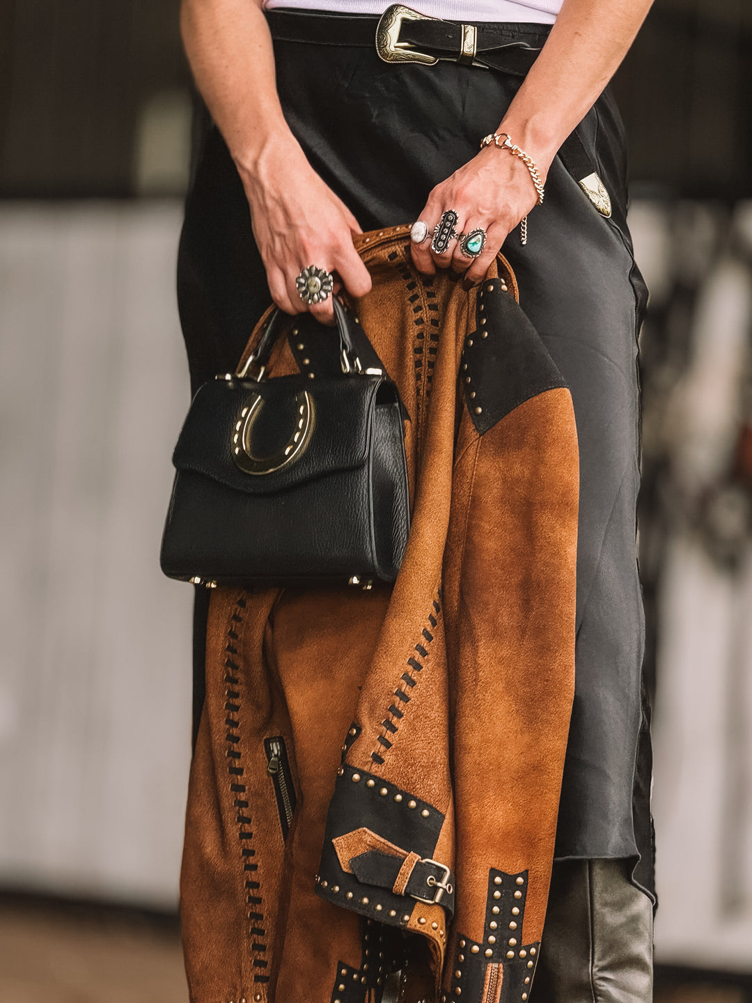 A jaqueta cravejada Scully