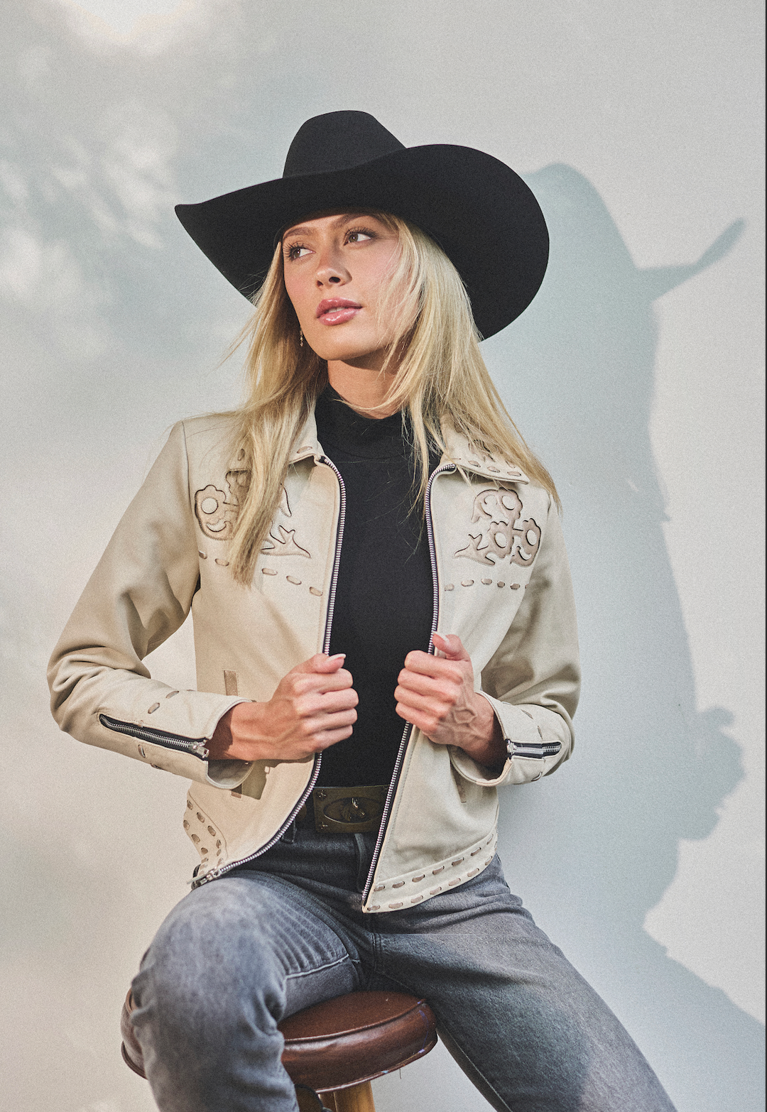 Bloom Town Jacket - Blanca