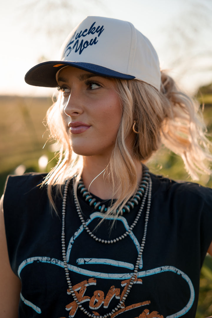 Boné Trucker Feminino Lucky You