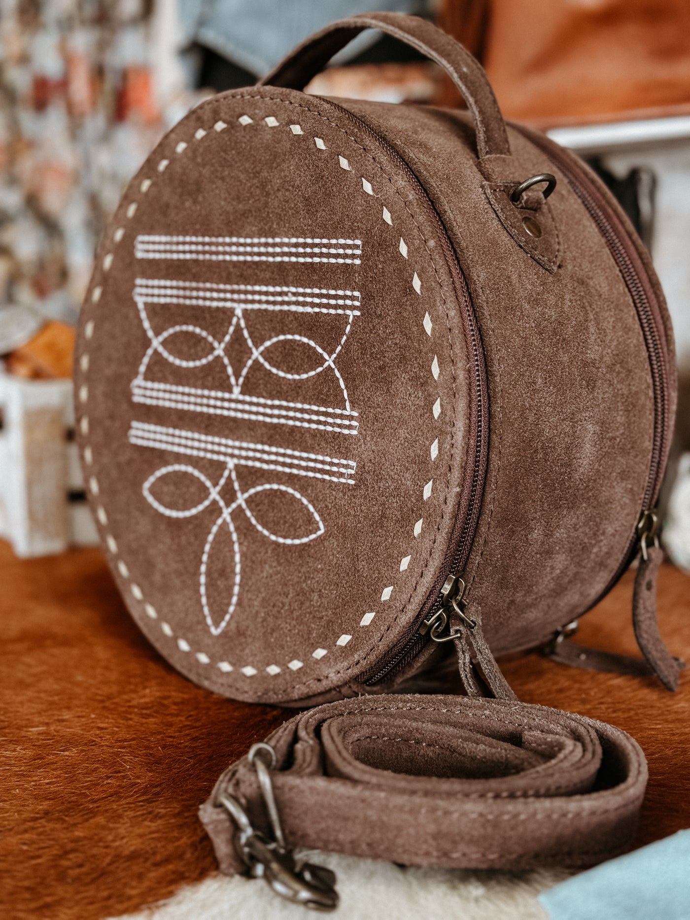 The Boot Stitch Canteen Bag (Brown)