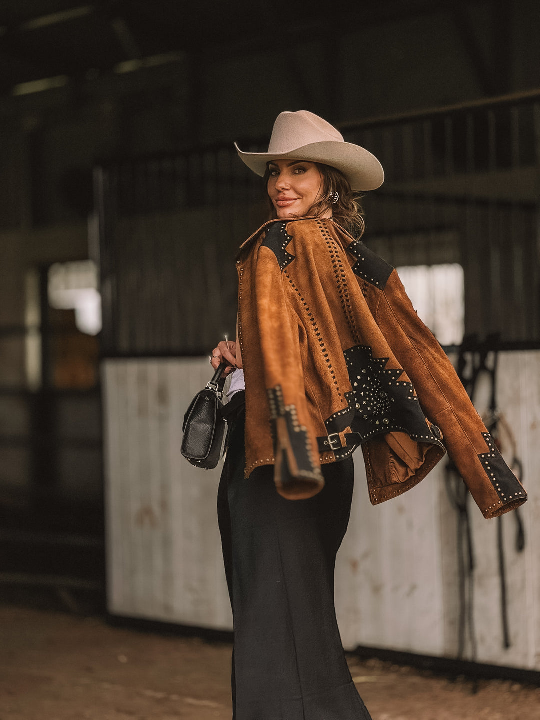 A jaqueta cravejada Scully