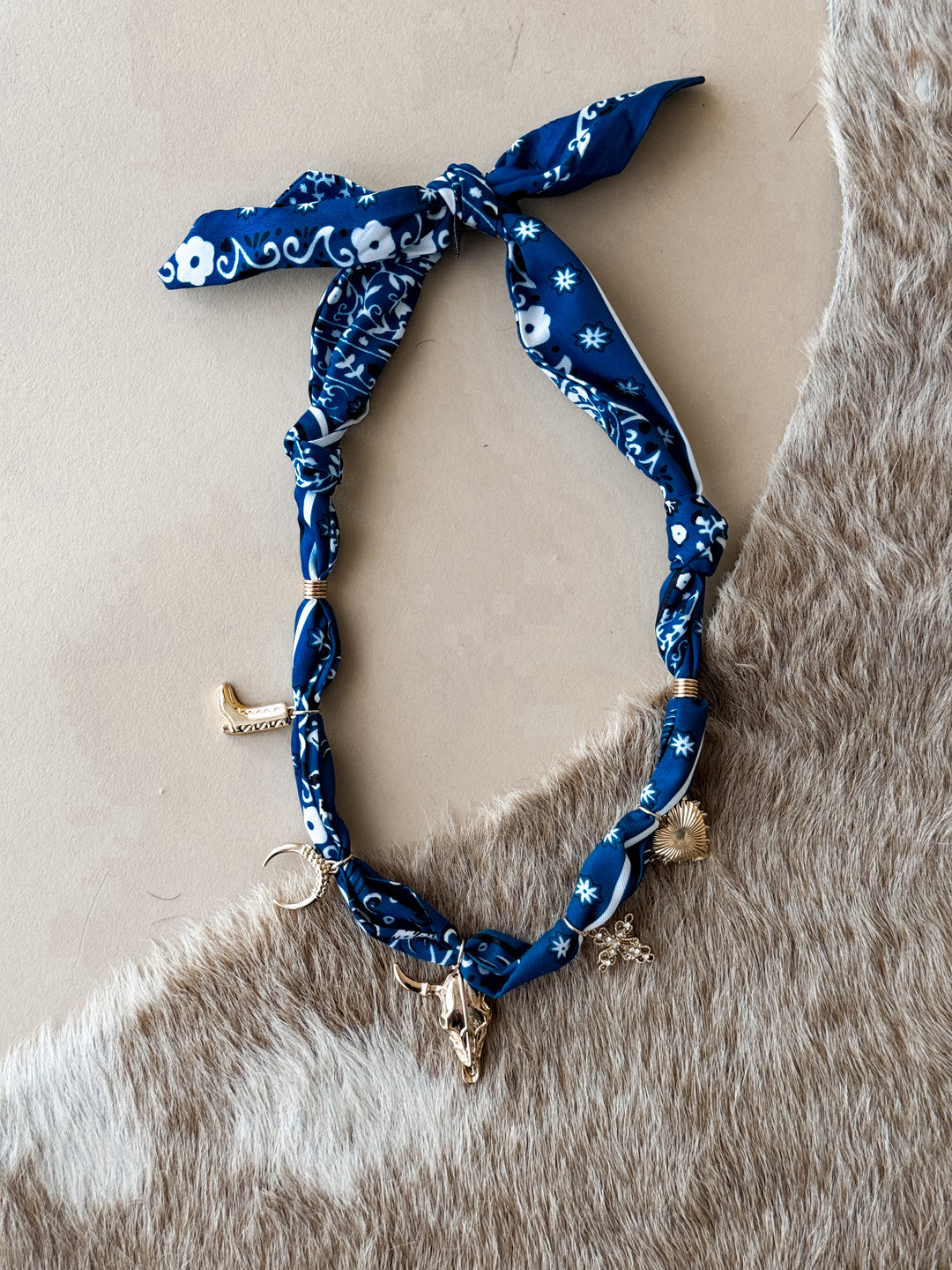 Western Steer Bandana Charm Necklace – Gold