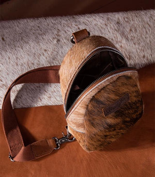 Wrangler Cowhide Sling (Coffee)