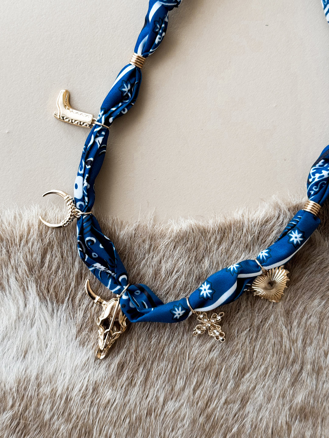 Western Steer Bandana Charm Necklace – Gold