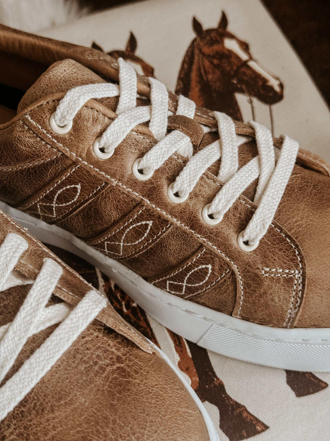 The Sheridan Tennis (Olden Tan)