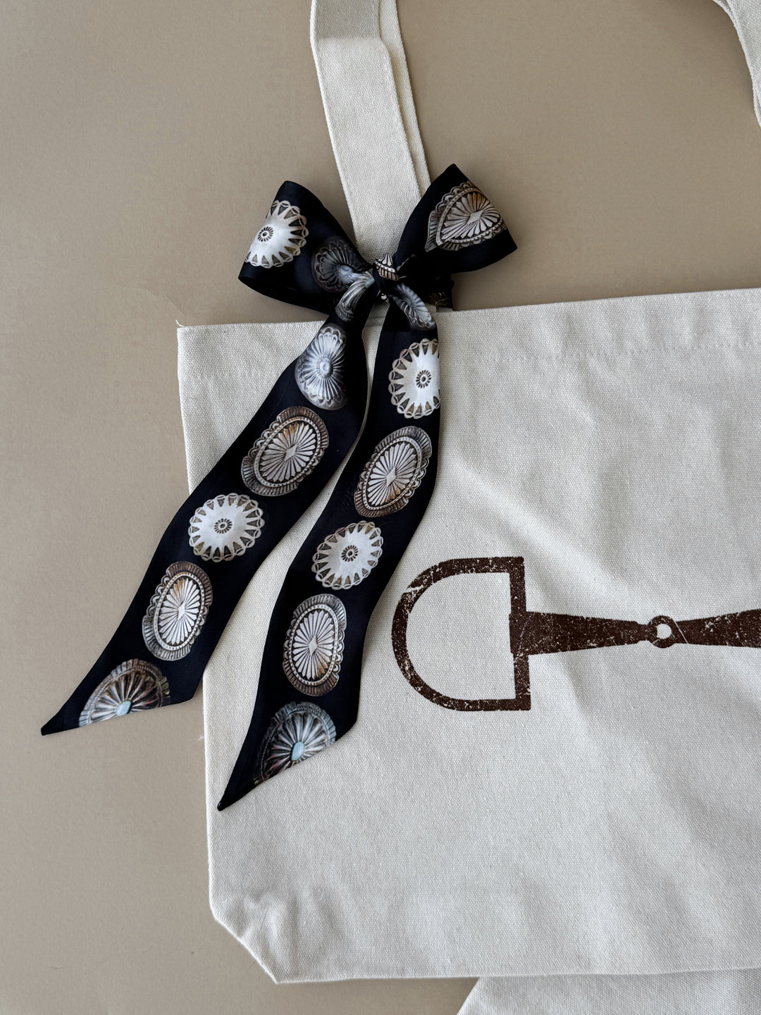 Concho Print Twilly – Black