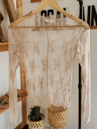 Top de malla con encaje floral (NUDE)