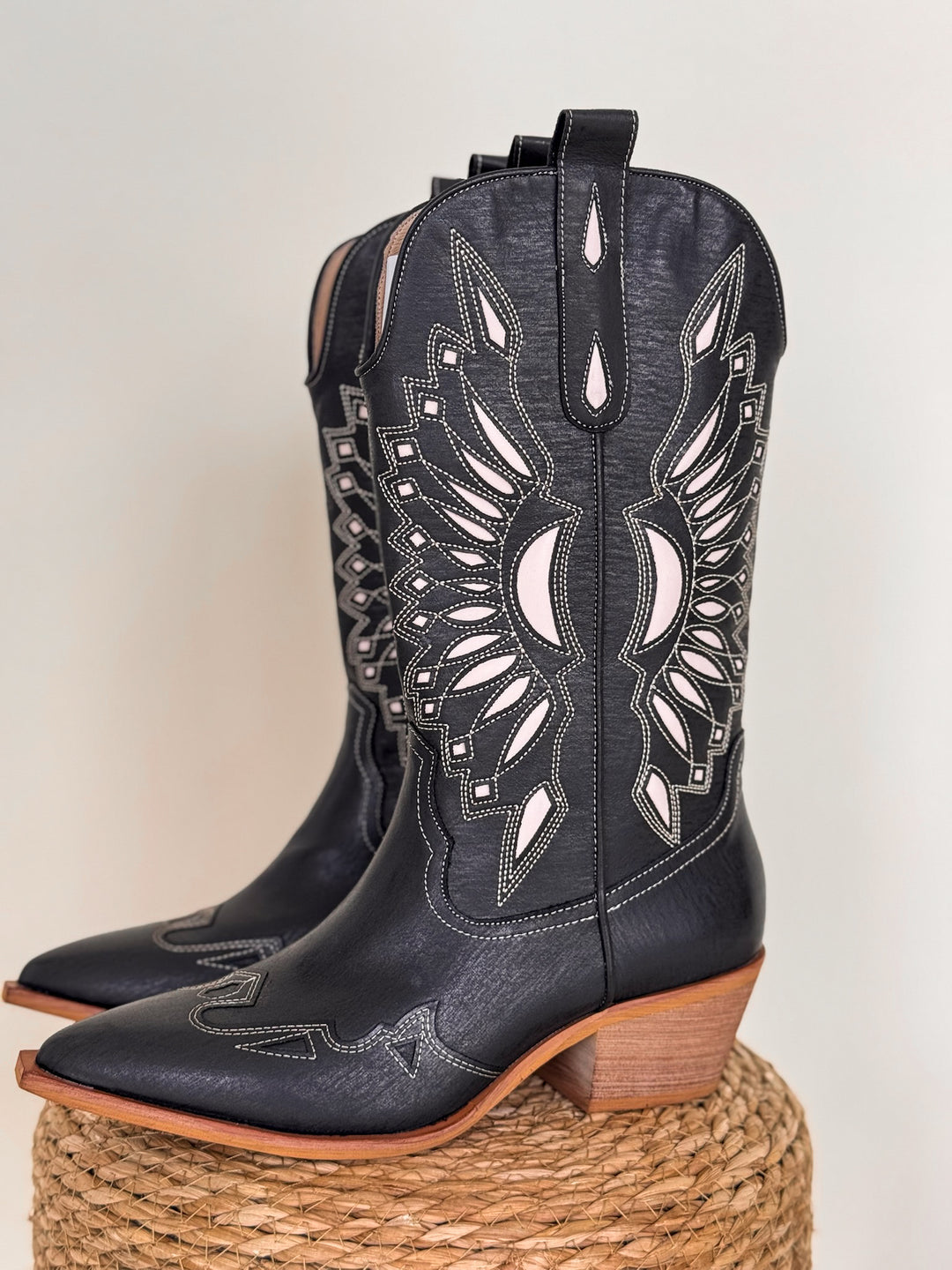 Botas Western Sun com recortes (BLK)