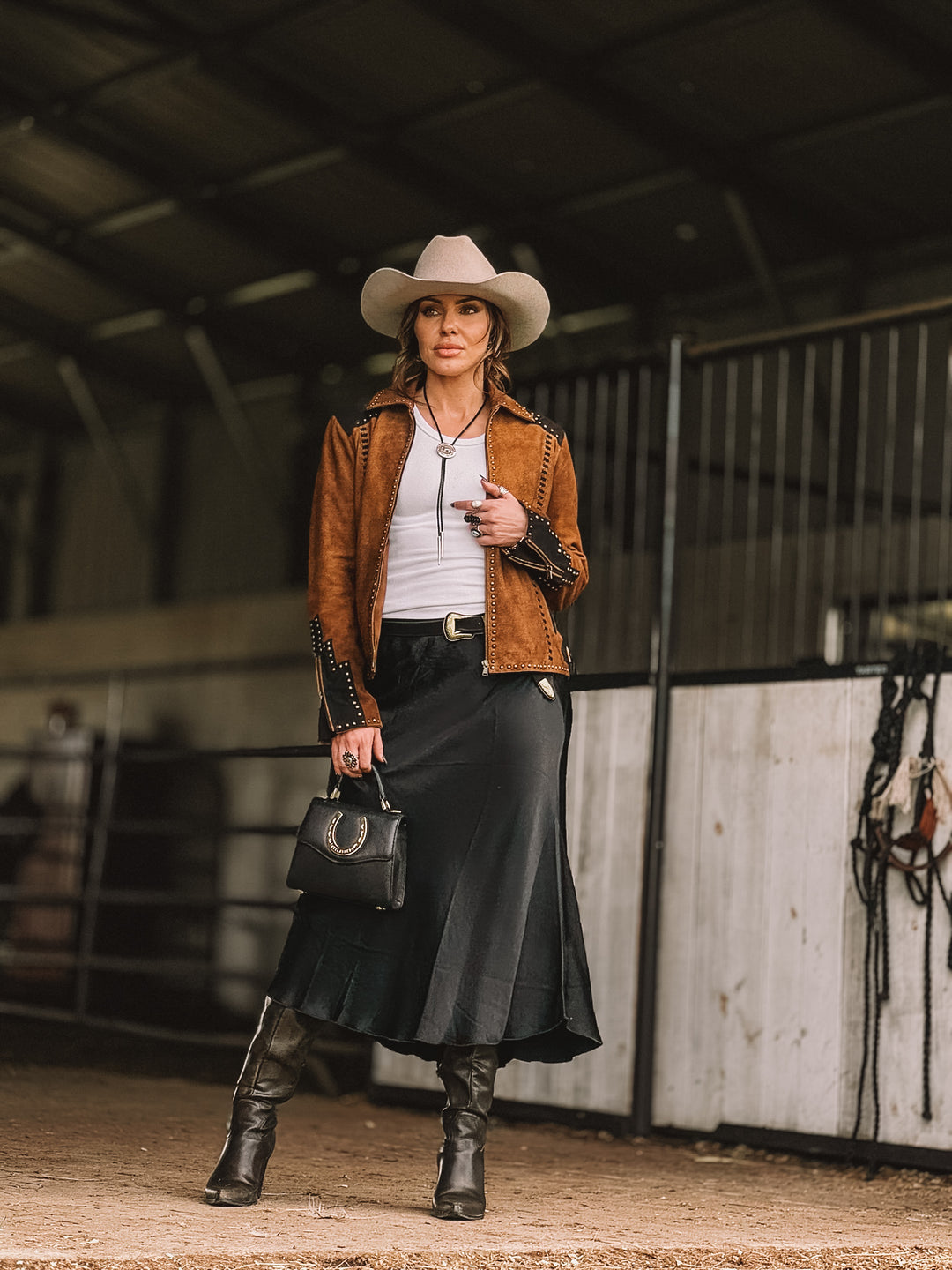 A jaqueta cravejada Scully