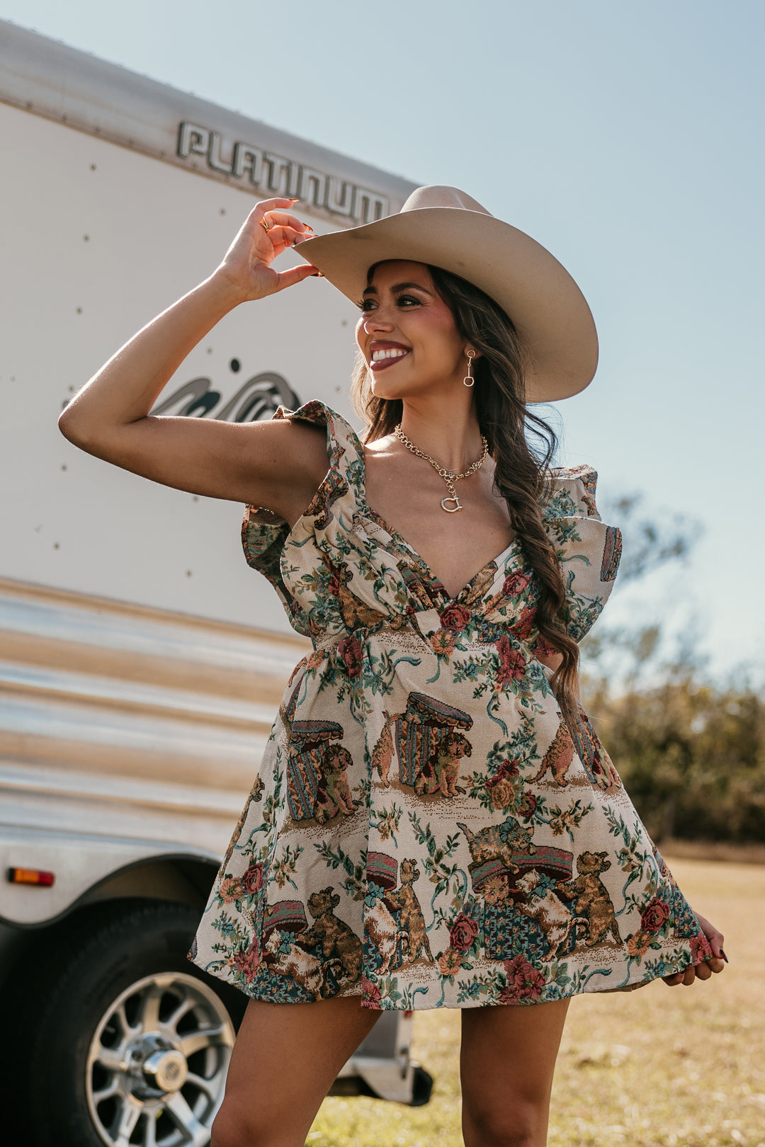 Gold Carabiner Pendant Necklace - Gold