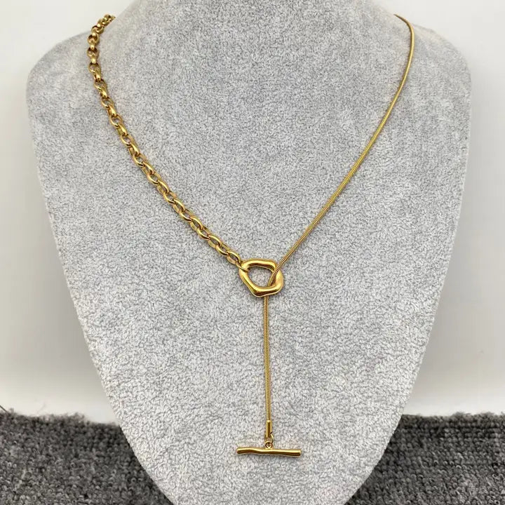 Buckle Lariat Chain – 18K Gold Plated Stainless Steel