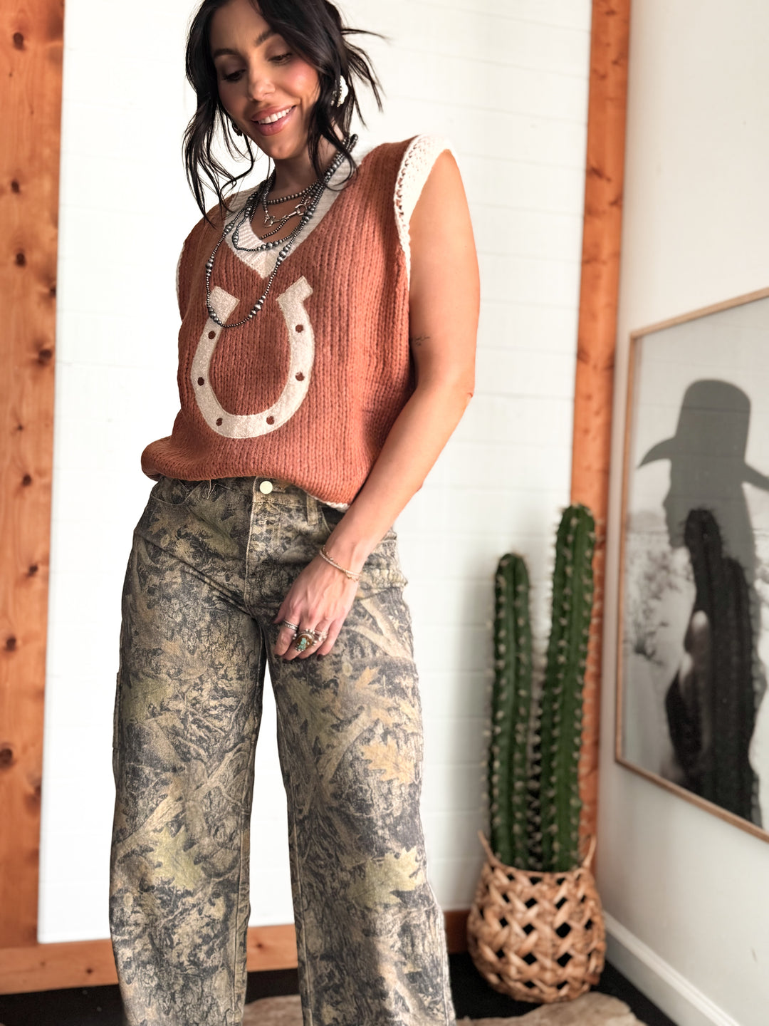 Horseshoe V-Neck Sweater Vest - Dusty Rose